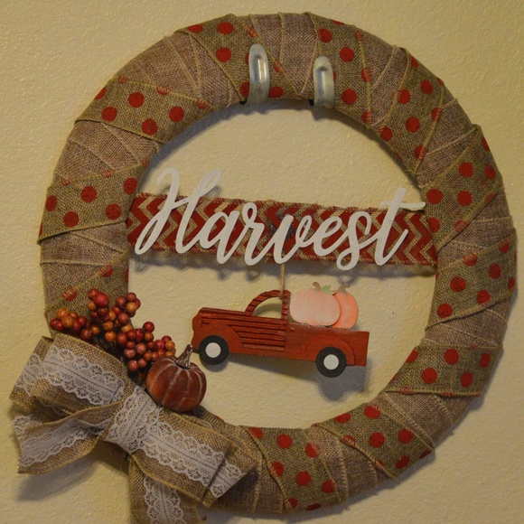 Handcrafted Fall burlap wreath - Picture 3 of 3